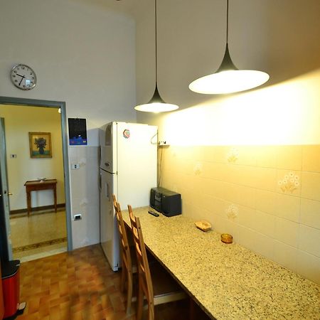 Lovely Holiday Home In Montefiridolfi With Hill View 외부 사진