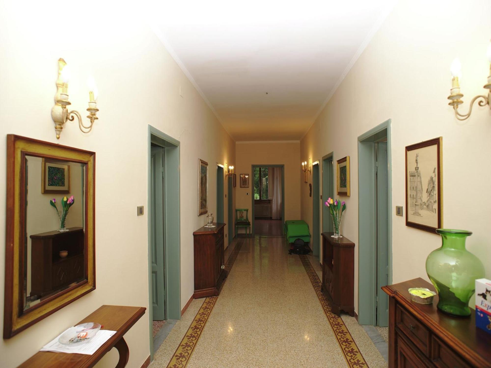Lovely Holiday Home In Montefiridolfi With Hill View 외부 사진