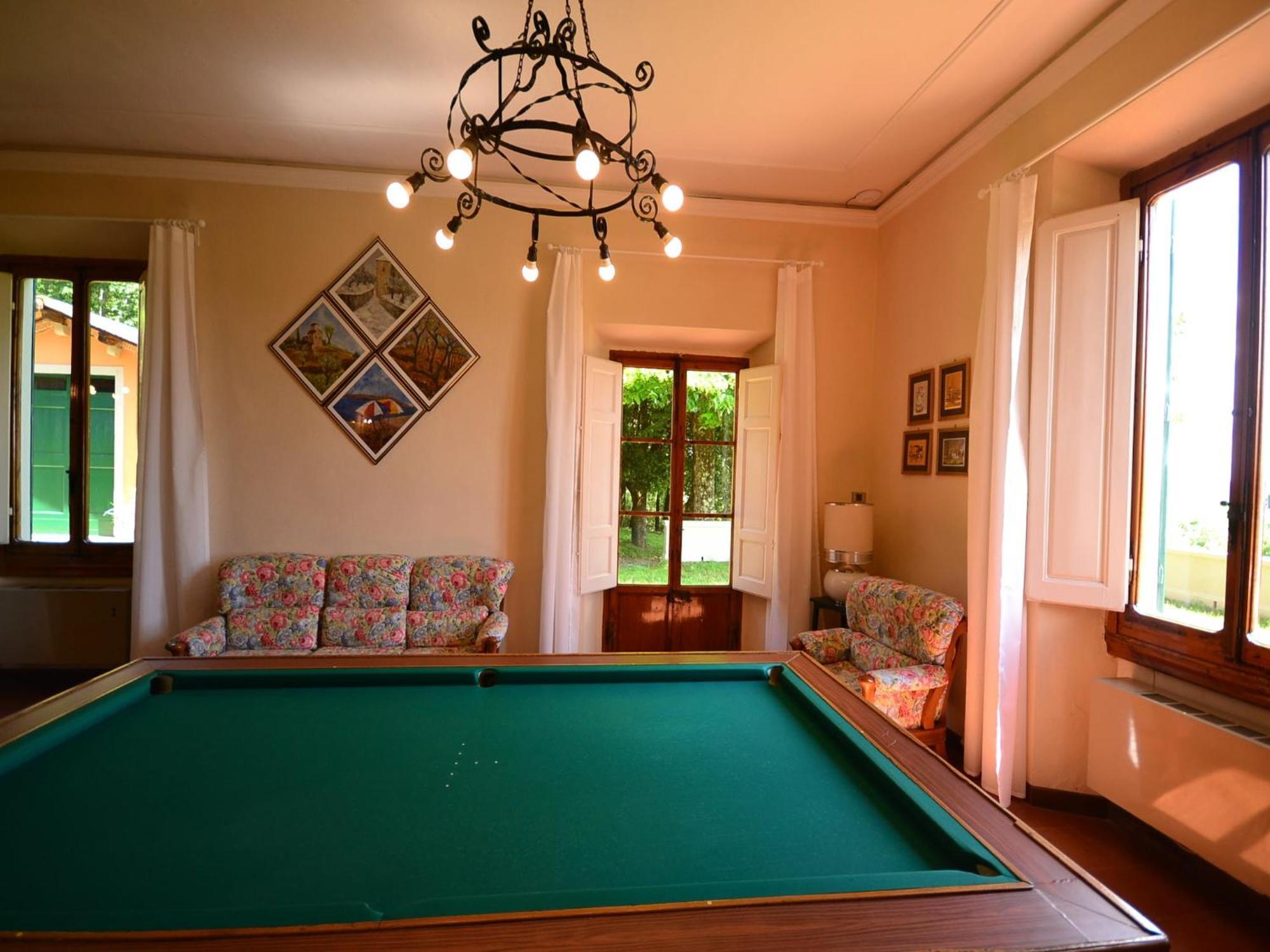 Lovely Holiday Home In Montefiridolfi With Hill View 외부 사진