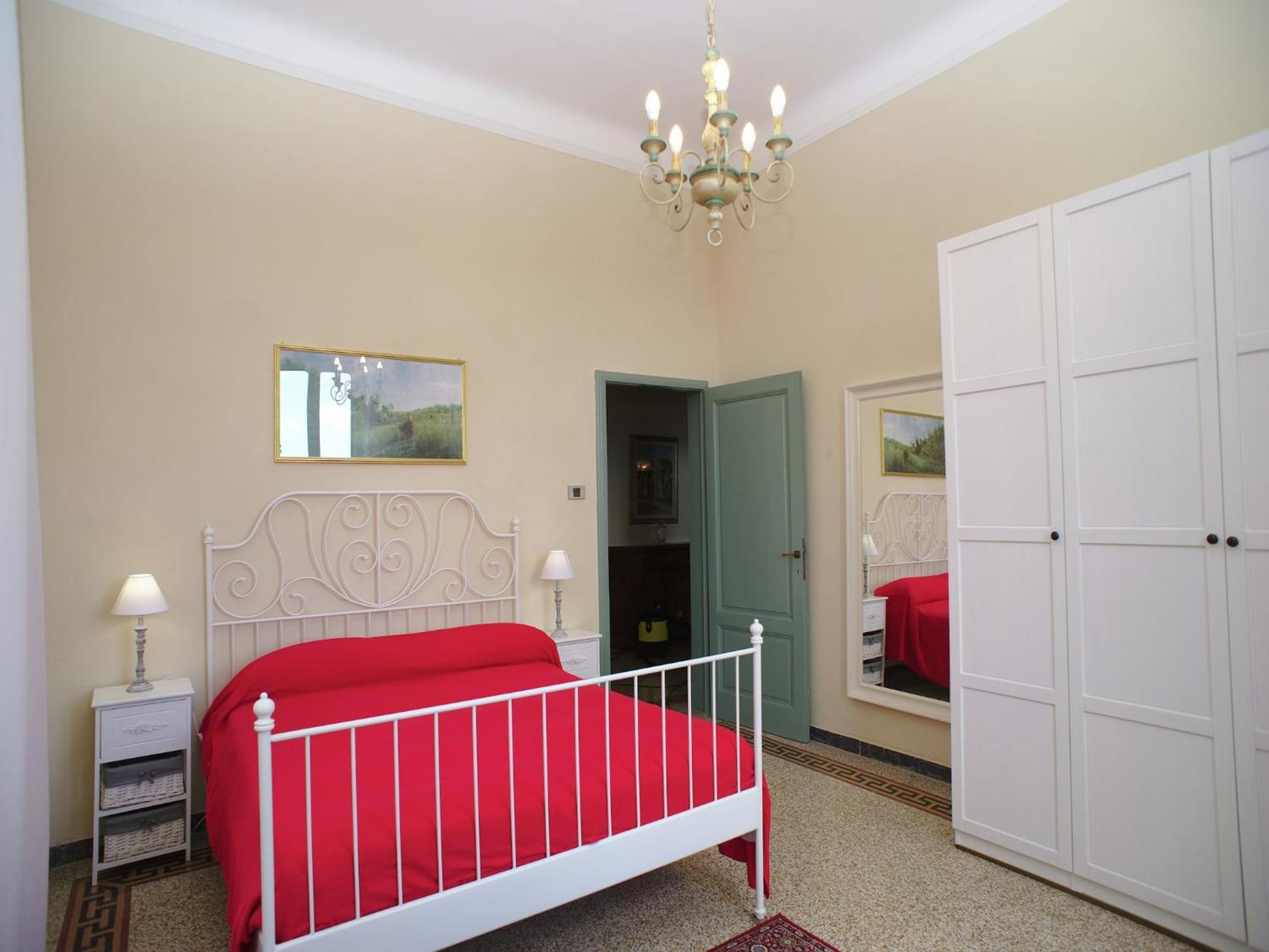 Lovely Holiday Home In Montefiridolfi With Hill View 외부 사진
